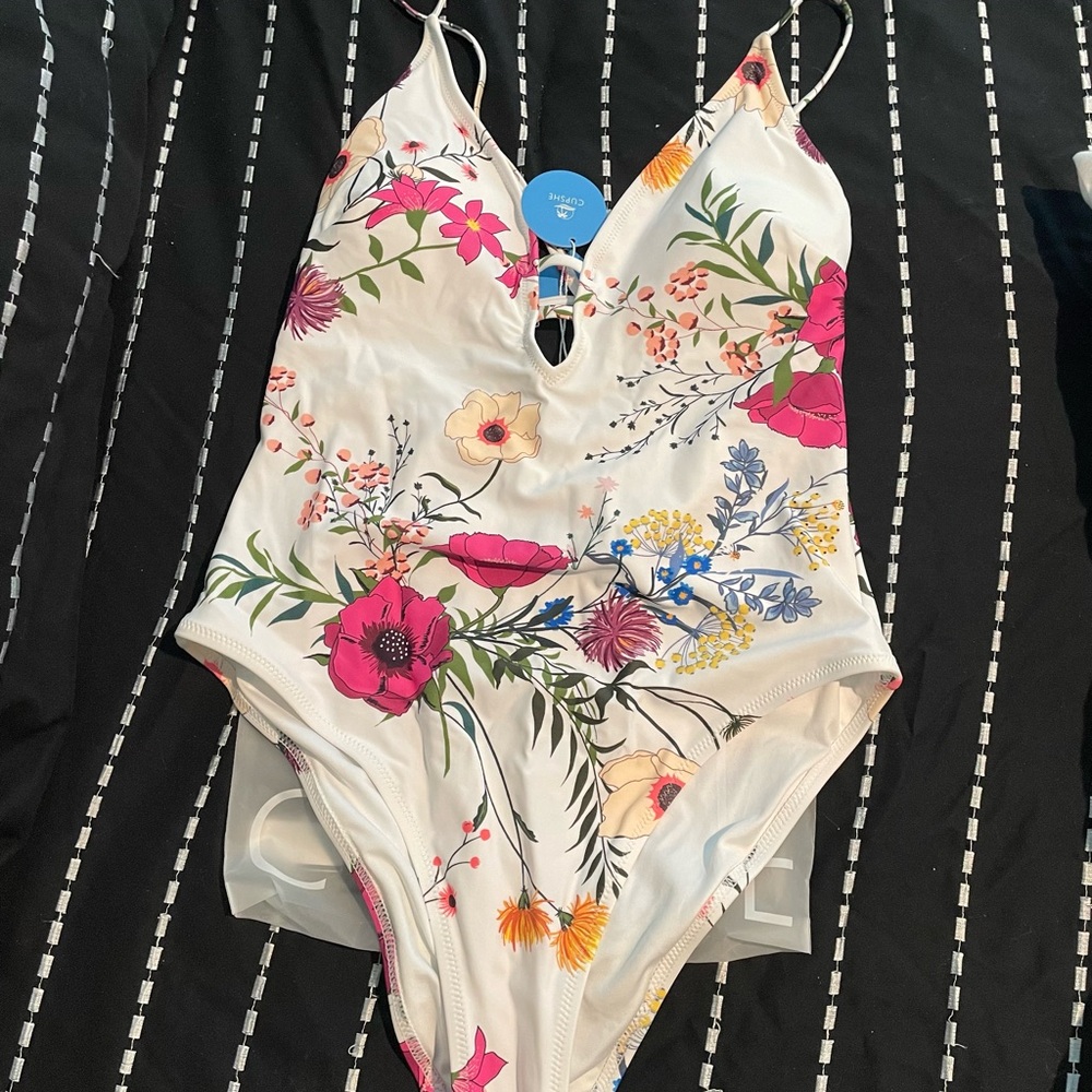 NWT Women’s CUPSHE Floral One-Piece Swimsuit with Pink & Yellow Blooms